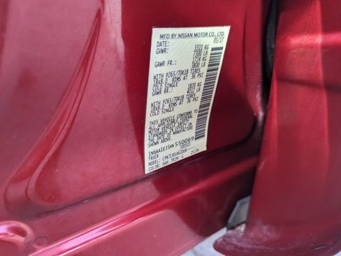 Used 2017 Nissan Titan S image 23
