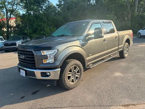 Used 2017 Ford F150 XLT w/ Equipment Group 302A Luxury AWD/4WD image 3