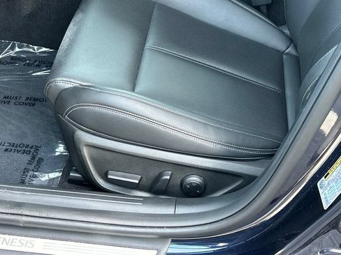 Used 2026 Genesis G70 2.5T RWD image 16