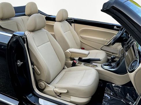 Used 2019 Volkswagen Beetle 2.0T SE image 26