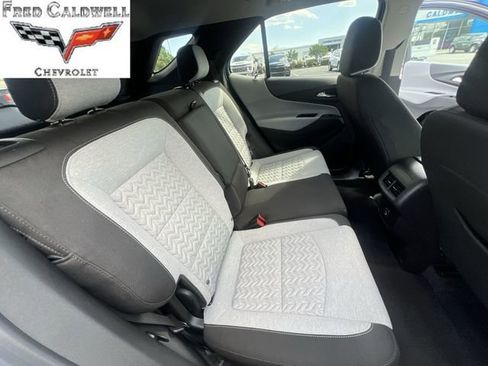 Certified 2024 Chevrolet Equinox LS w/ LS Convenience Package FWD image 32