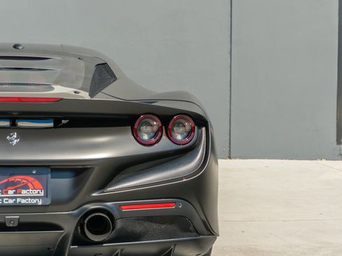 Used 2021 Ferrari F8 Tributo image 42
