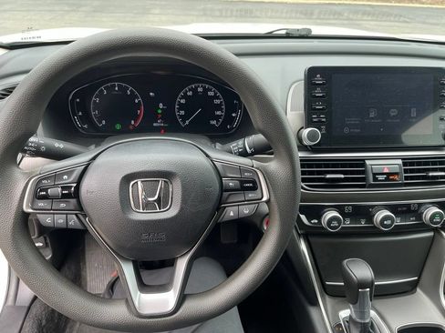 Used 2021 Honda Accord LX image 12