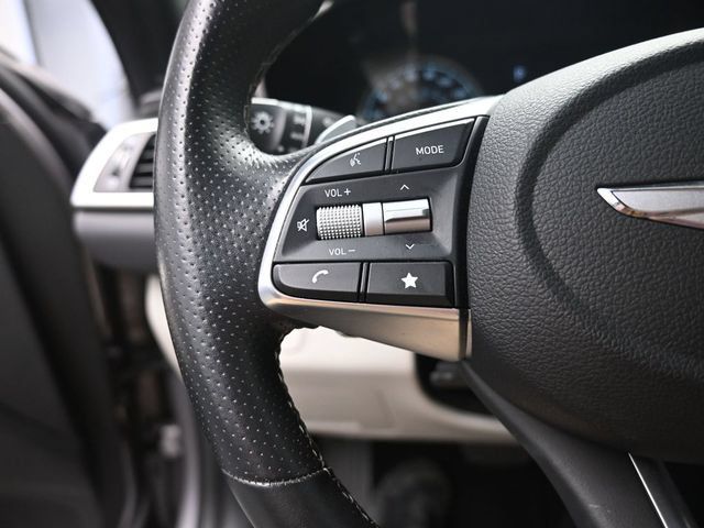 Used 2023 Genesis G70 2.0T RWD image 16