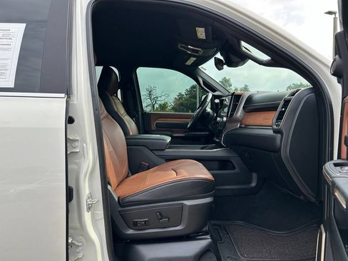 Used 2023 RAM 2500 Limited AWD/4WD image 42