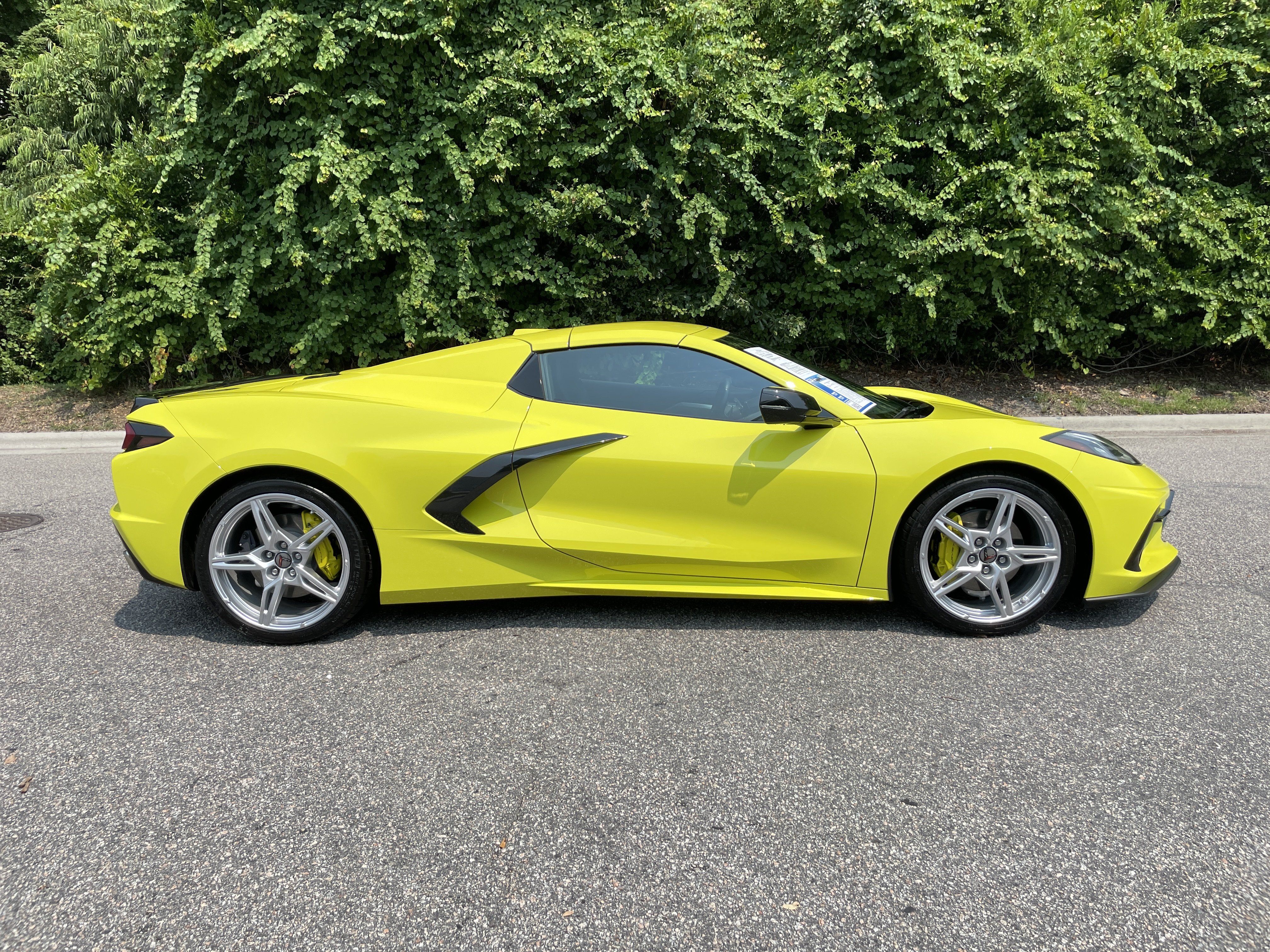 Used 2022 Chevrolet Corvette Stingray Preferred Conv w/ Battery Protection Package RWD image 10