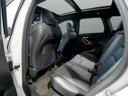 Used 2024 BMW X1 xDrive28i w/ M Sport Package image 31