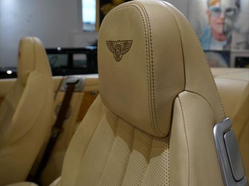 Used 2013 Bentley Continental GT image 21