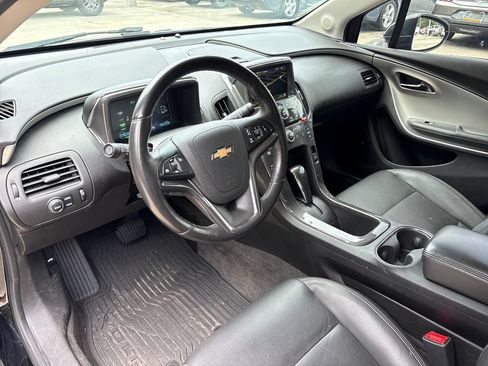 Used 2014 Chevrolet Volt Premium w/ Premium Trim Package FWD image 5