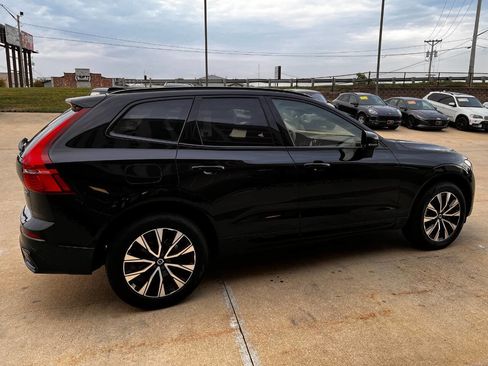 Used 2025 Volvo XC60 B5 Plus image 5