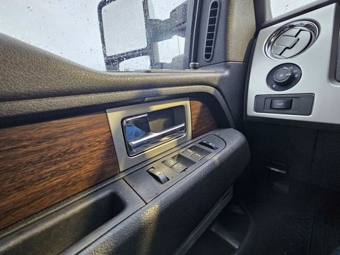 Used 2013 Ford F150 Lariat w/ Luxury Equipment Group image 38