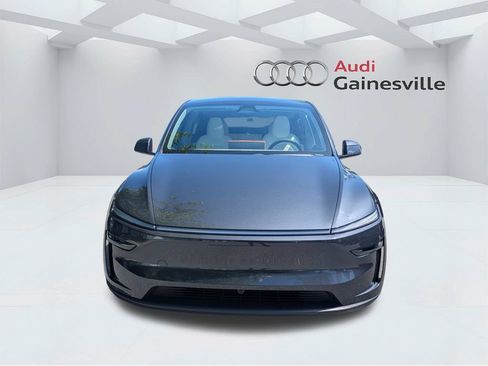 Used 2026 Tesla Model Y 2WD image 16