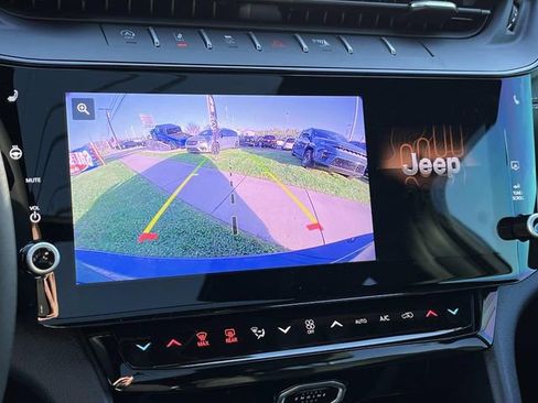 New 2026 Jeep Grand Cherokee L Limited w/ Limited Altitude Package image 32