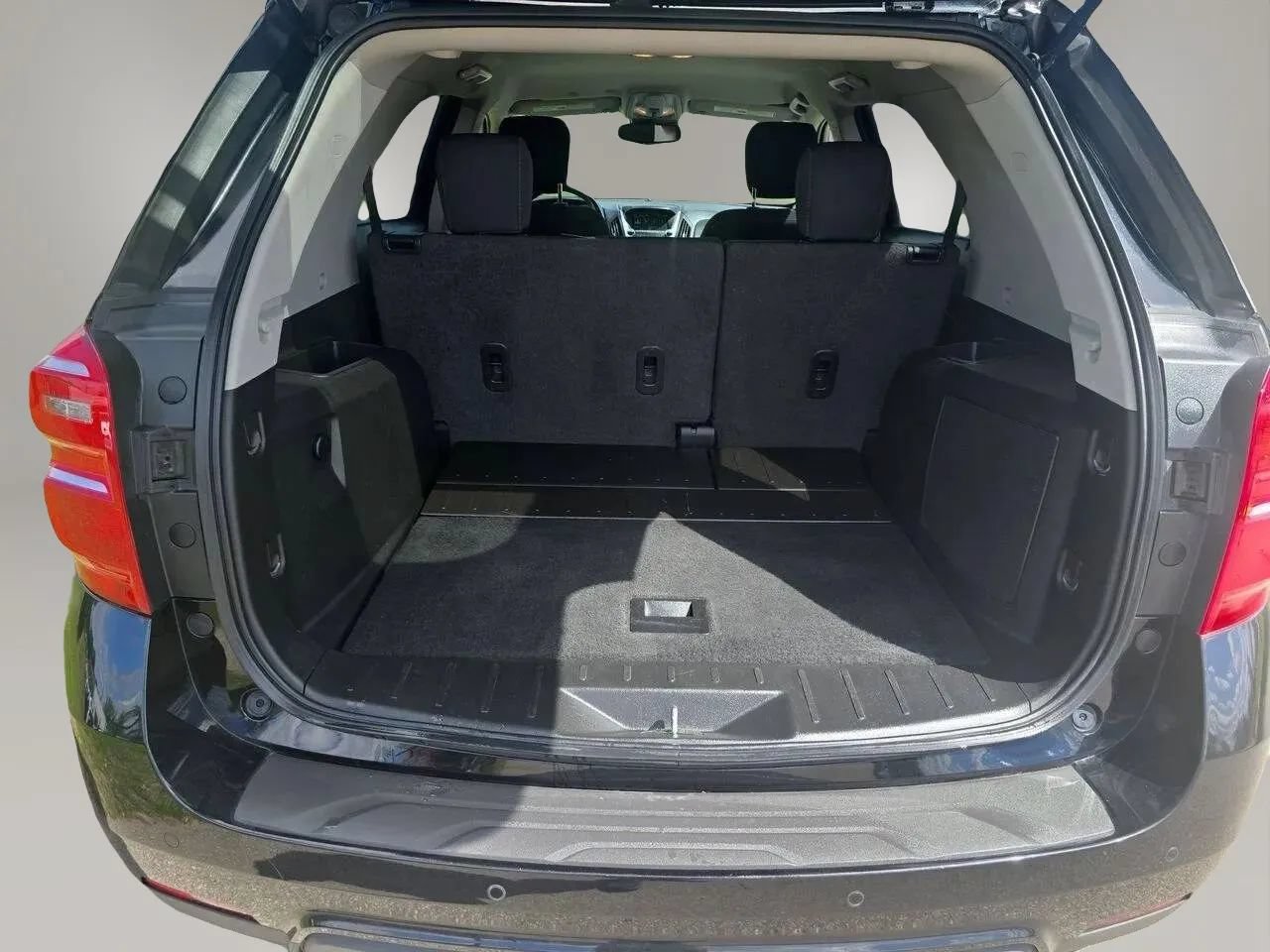 Used 2017 Chevrolet Equinox LT w/ Convenience Package FWD image 20