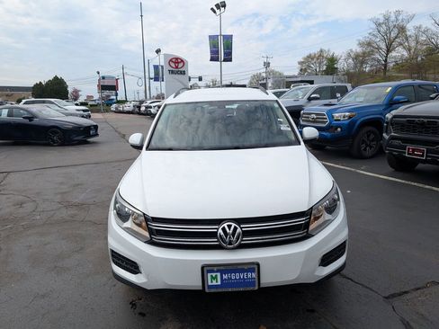 Used 2017 Volkswagen Tiguan S AWD/4WD image 11