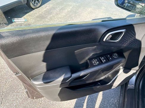 Used 2022 Kia Soul S FWD image 18