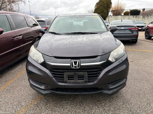 Used 2017 Honda HR-V LX image 5