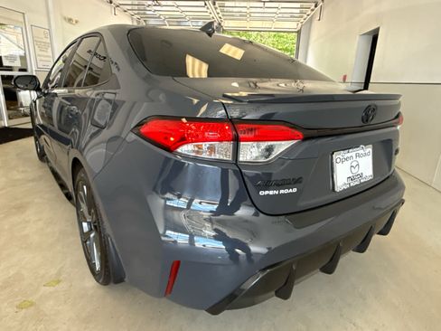 Used 2024 Toyota Corolla SE w/ SE Premium Package FWD image 5