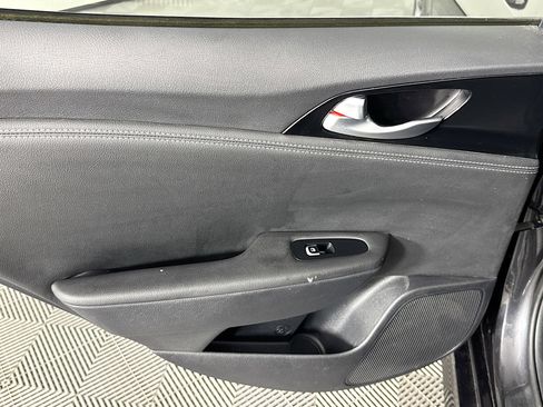 Used 2020 Kia Stinger GT-Line RWD image 25
