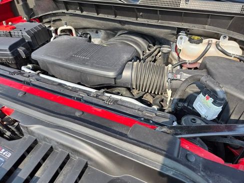 Used 2025 Chevrolet Silverado 1500 LT AWD/4WD image 22