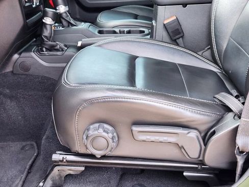 Used 2021 Jeep Gladiator Overland w/ Popular Equipment Package image 26