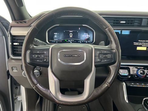 Used 2022 GMC Sierra 1500 Denali w/ Denali Reserve Package image 10