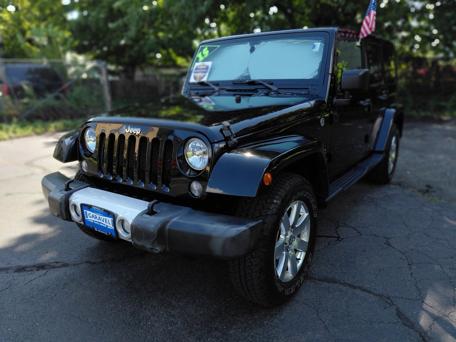 Used 2015 Jeep Wrangler Unlimited Sahara w/ Dual Top Group AWD/4WD image 24