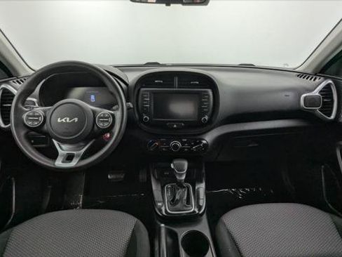 Used 2023 Kia Soul LX w/ Option Group 015 FWD image 24