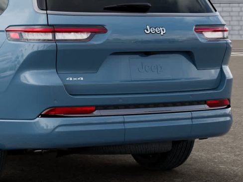 New 2026 Jeep Grand Cherokee L Limited AWD/4WD image 13