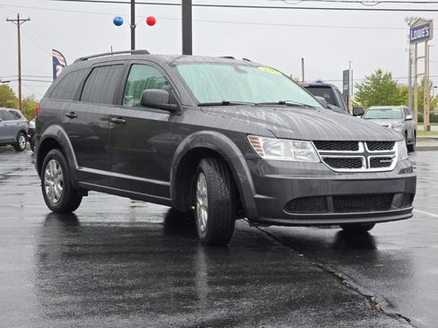 Used 2020 Dodge Journey SE w/ SE Popular Equipment Group image 12