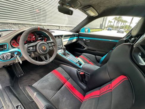 Certified 2018 Porsche 911 GT3 RWD image 4