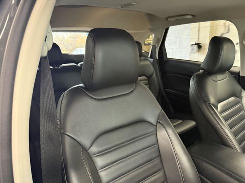 Used 2022 Ford Edge SEL w/ Convenience Package image 29