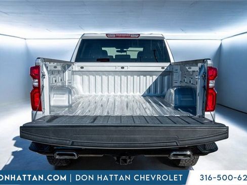 Used 2021 Chevrolet Silverado 1500 Custom Trail Boss w/ LPO, Dark Essentials Package image 29