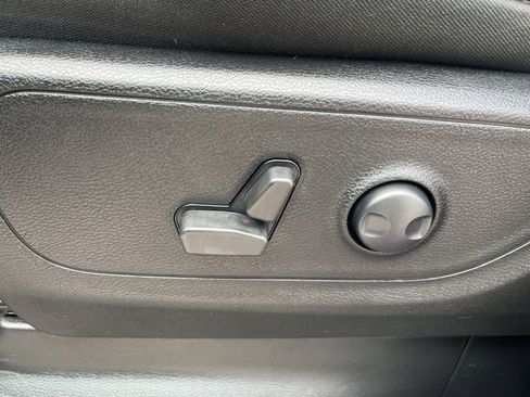 Used 2022 RAM 1500 Big Horn image 19