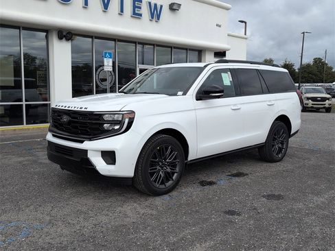 New 2025 Ford Expedition Platinum w/ Stealth Performance Package image 10