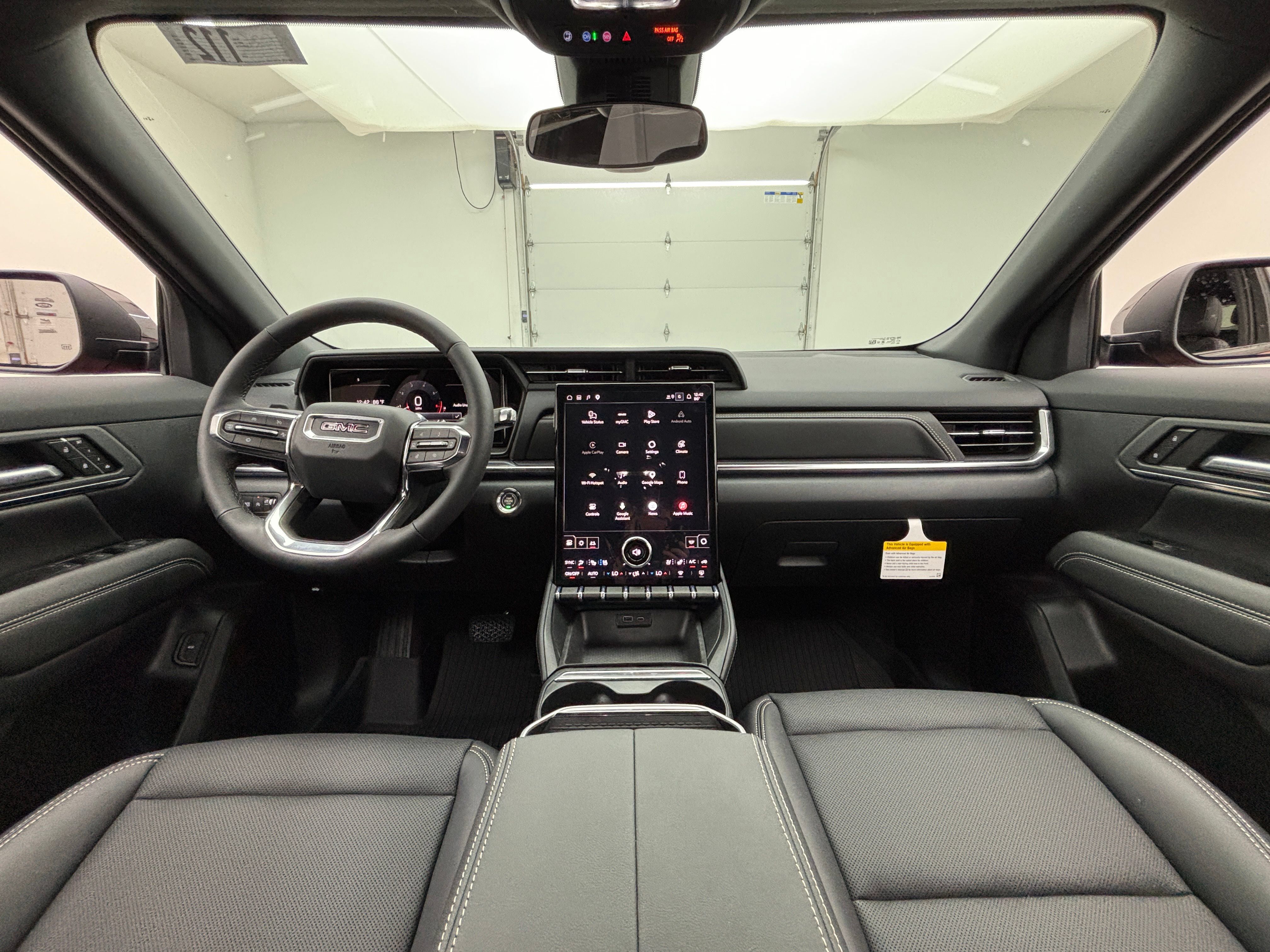 New 2027 GMC Terrain Elevation w/ Elevation Premium Package FWD image 3