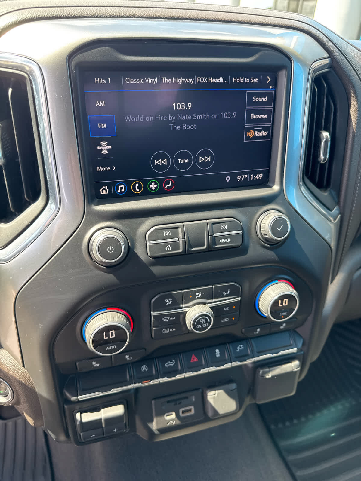 Used 2019 Chevrolet Silverado 1500 LT w/ All-Star Edition RWD image 19