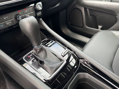 New 2026 Jeep Compass Latitude AWD/4WD image 16
