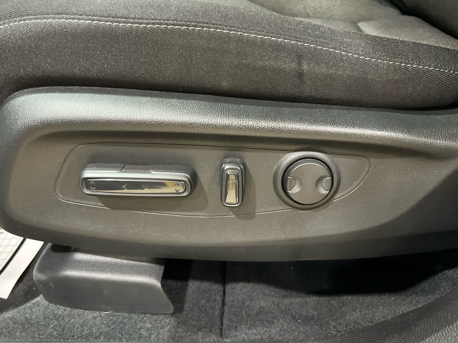 Used 2024 Honda CR-V EX image 18