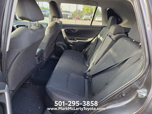 Used 2024 Toyota RAV4 LE AWD/4WD image 10