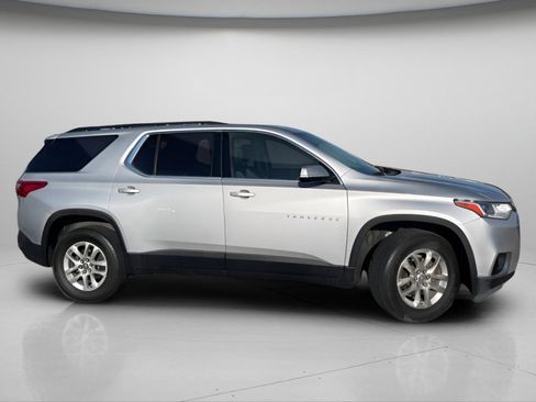 Used 2019 Chevrolet Traverse LT AWD/4WD image 4