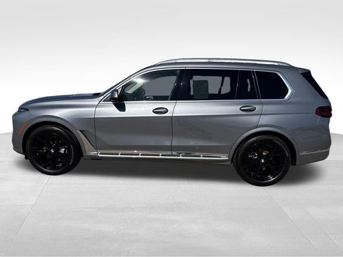 Used 2026 BMW X7 xDrive40i AWD/4WD image 2