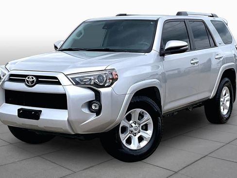 Used 2023 Toyota 4Runner SR5 Premium w/ Moonroof Package RWD image 2