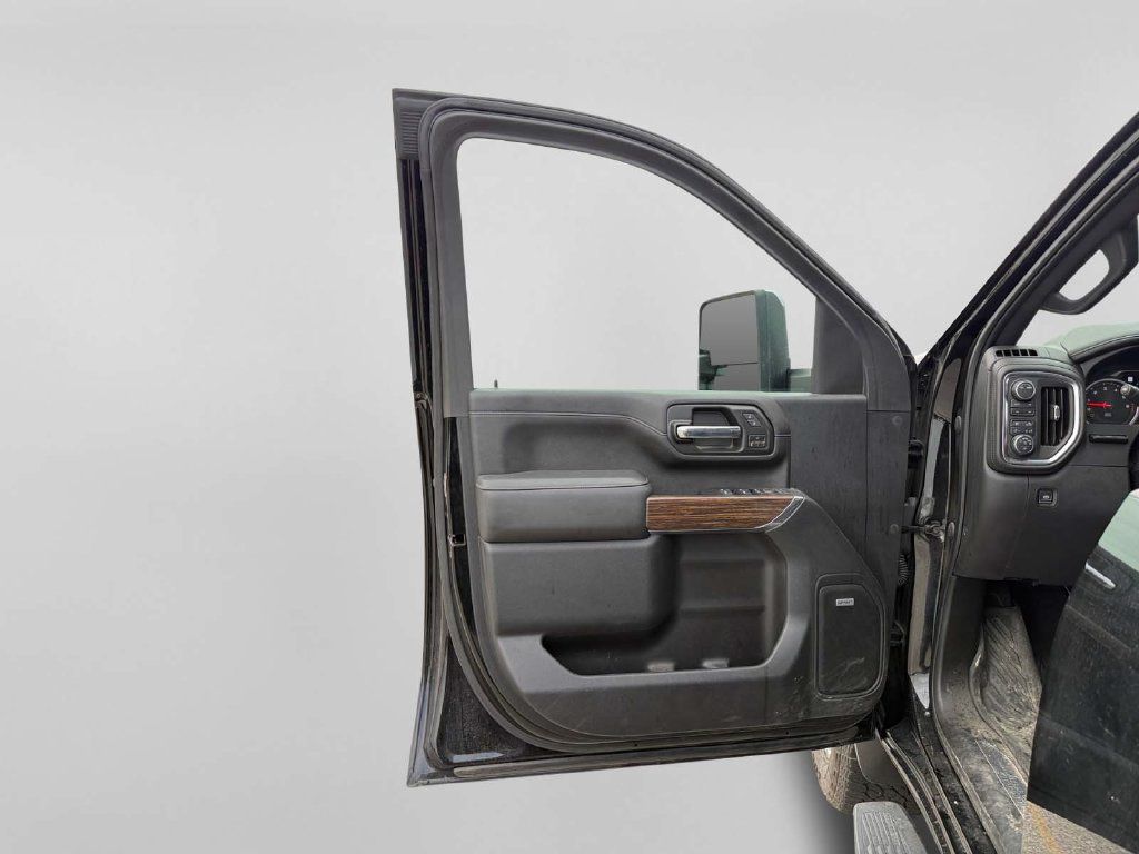 Used 2020 Chevrolet Silverado 3500 High Country w/ Technology Package AWD/4WD image 19