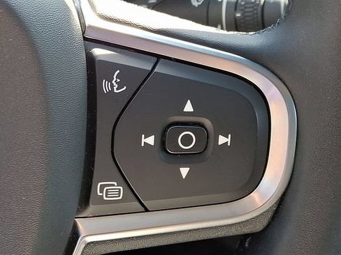 Certified 2023 Volvo XC60 B5 Core w/ Climate Package AWD/4WD image 25