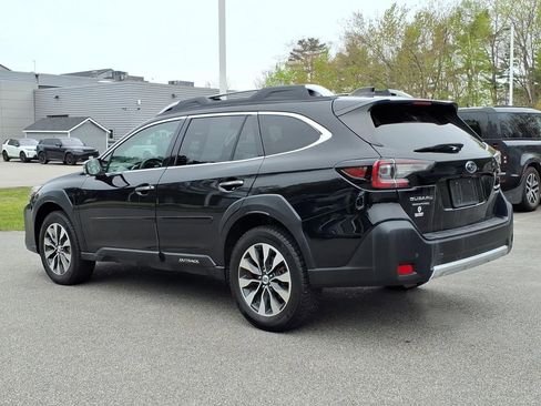 Used 2023 Subaru Outback Touring XT AWD/4WD image 6