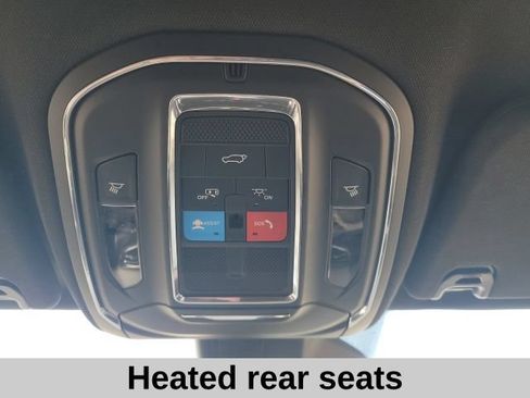 Used 2024 Jeep Wagoneer Series II w/ Flexible Seating Group RWD image 15