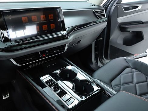 New 2026 Volkswagen Atlas Peak Edition image 62