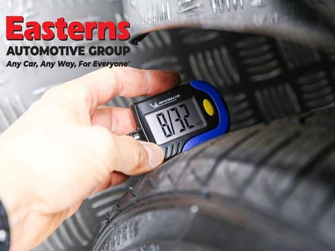 Used 2019 Tesla Model 3 Long Range image 23