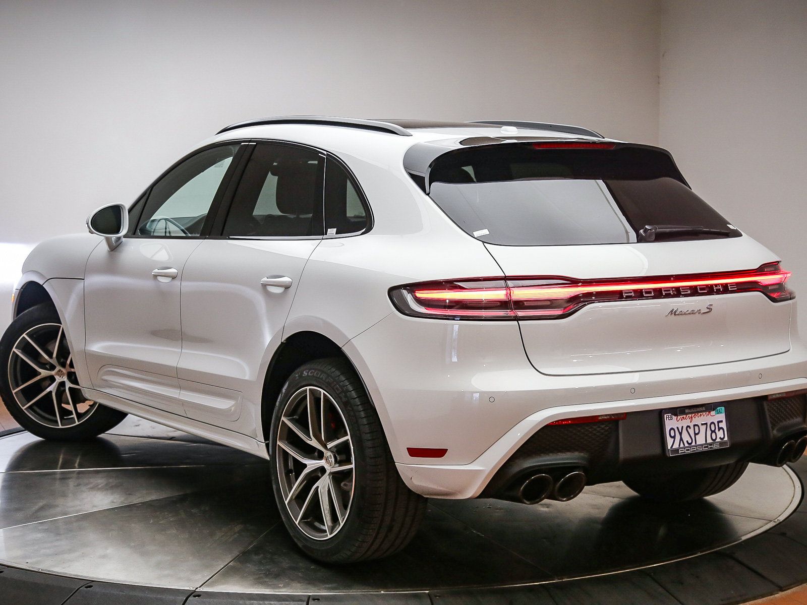 Certified 2026 Porsche Macan S AWD/4WD image 6